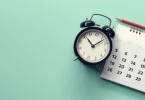 Reloj checador de empleados
